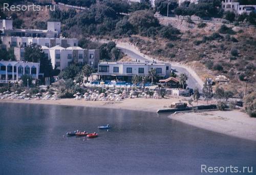 3 S Beach Club 1